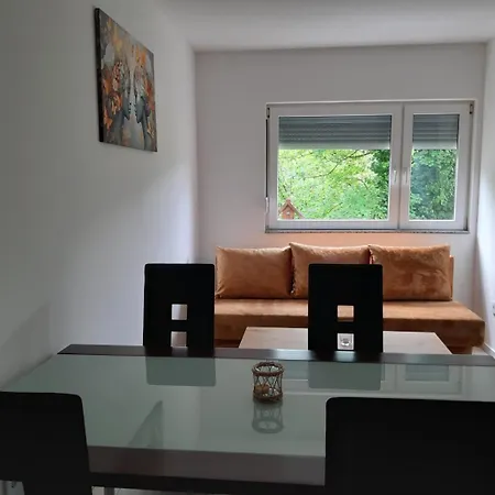 Apartment Bameh *