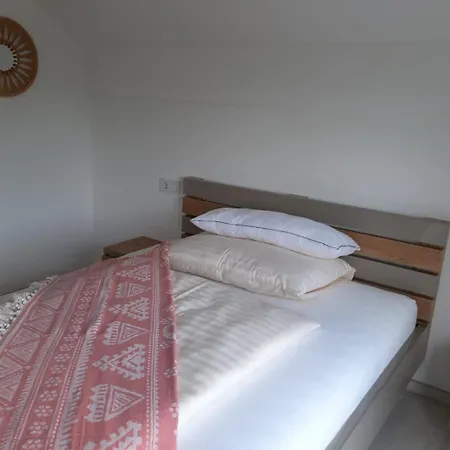 Apartment Bameh *